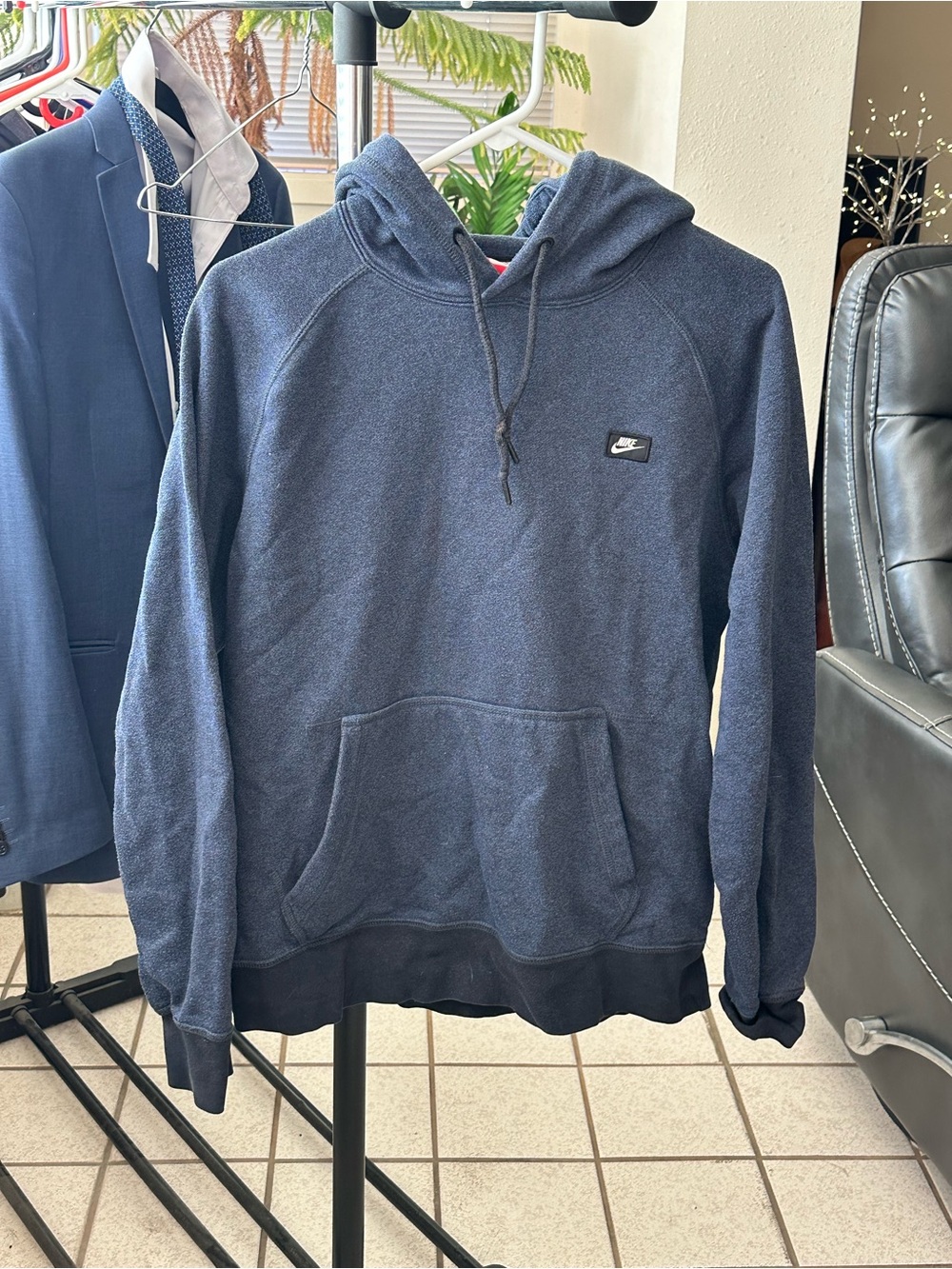 Nike Men's Medium Navy Blue Hooded Sweatshirt